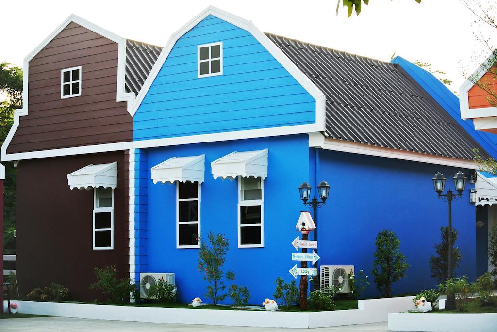 Color Ville Hotel Sha Certified Sakon Nakhon Dış mekan fotoğraf