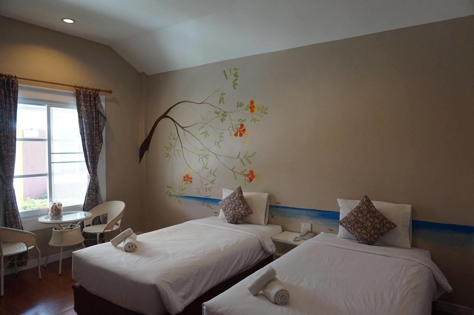 Color Ville Hotel Sha Certified Sakon Nakhon Dış mekan fotoğraf