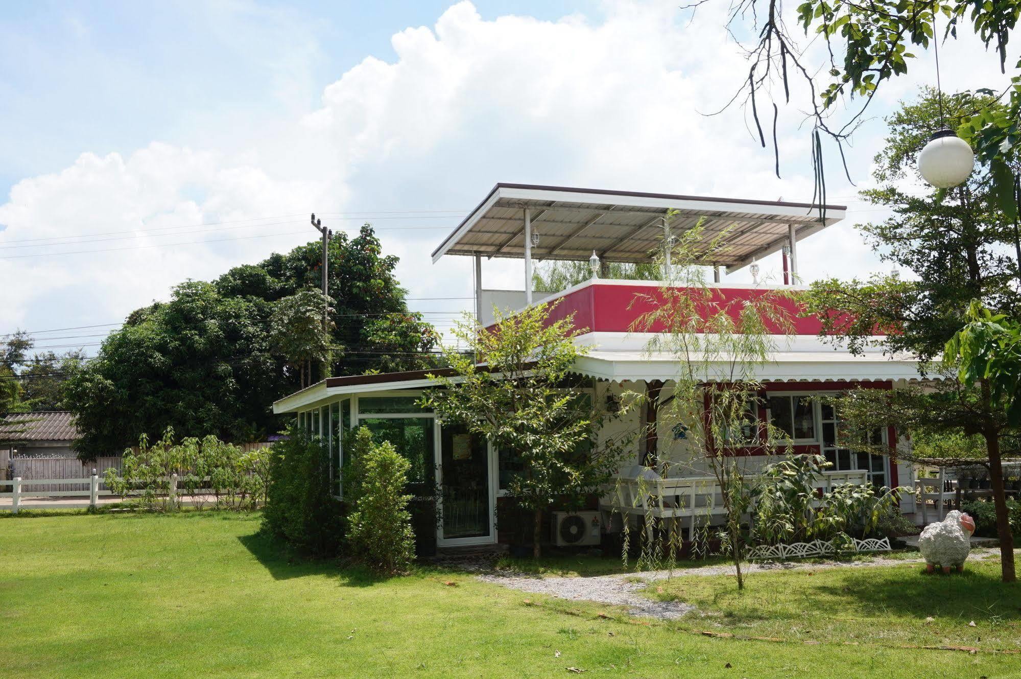 Color Ville Hotel Sha Certified Sakon Nakhon Dış mekan fotoğraf