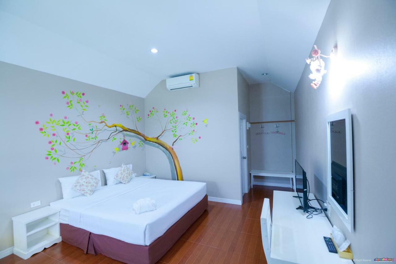 Color Ville Hotel Sha Certified Sakon Nakhon Dış mekan fotoğraf