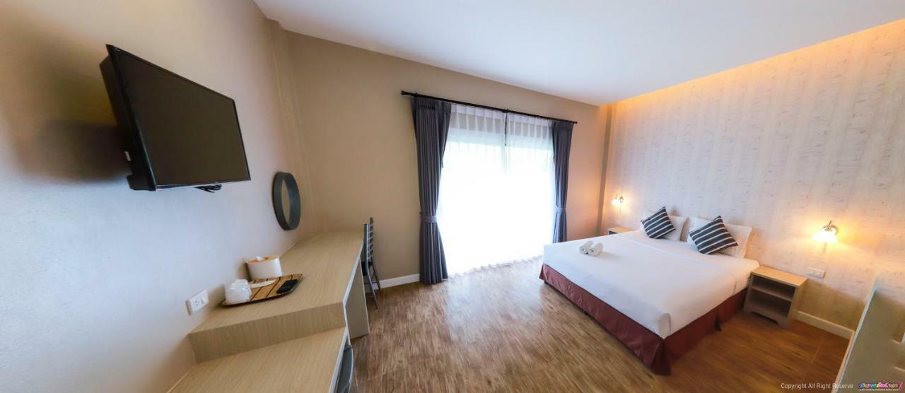 Color Ville Hotel Sha Certified Sakon Nakhon Dış mekan fotoğraf